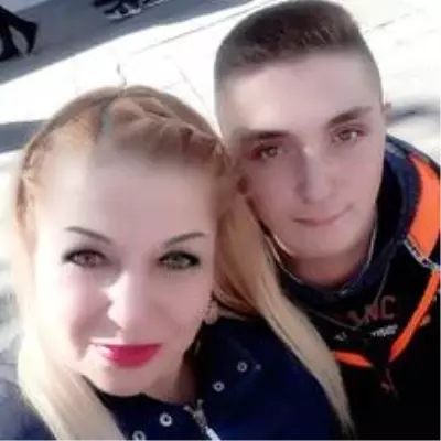 Kedi besleme tartışmasında oğlu tarafından öldürülen kadın toprağa verildi Kedi besleme tartışmasında oğlu tarafından öldürülen kadın toprağa verildi