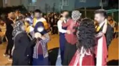 Koronavirüs vakalarında artış görülen Bursa’da tepki çeken görüntüler