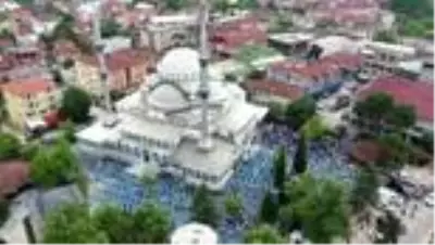 Patlamada hayatını kaybeden 2 kişinin cenazeleri defnedildi -DRONE Patlamada hayatını kaybeden 2 kişinin cenazeleri defnedildi -DRONE