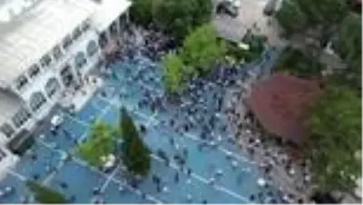 Patlamada hayatını kaybeden 2 kişinin cenazeleri defnedildi -DRONE Patlamada hayatını kaybeden 2 kişinin cenazeleri defnedildi -DRONE