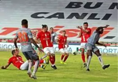Süper Lig: Antalyaspor: 0 Medipol Başakşehir: 2 (Maç sonucu) Süper Lig: Antalyaspor: 0 Medipol Başakşehir: 2 (Maç sonucu)