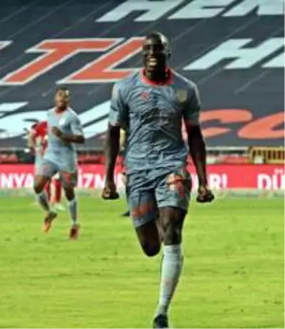 Süper Lig: Antalyaspor: 0 Medipol Başakşehir: 2 (Maç sonucu) Süper Lig: Antalyaspor: 0 Medipol Başakşehir: 2 (Maç sonucu)