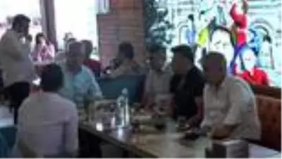 Yeşilçam konseptli kafe ünlü oyuncuların katılımıyla açıldı Yeşilçam konseptli kafe ünlü oyuncuların katılımıyla açıldı
