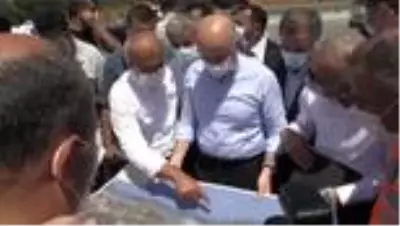 Bakan Karaismailoğlu Mersin'deki yol çalışmalarını inceledi (2) Bakan Karaismailoğlu Mersin'deki yol çalışmalarını inceledi (2)