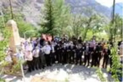 Başbağlar köyünde katledilen 33 kişi dualarla anıldı Başbağlar köyünde katledilen 33 kişi dualarla anıldı
