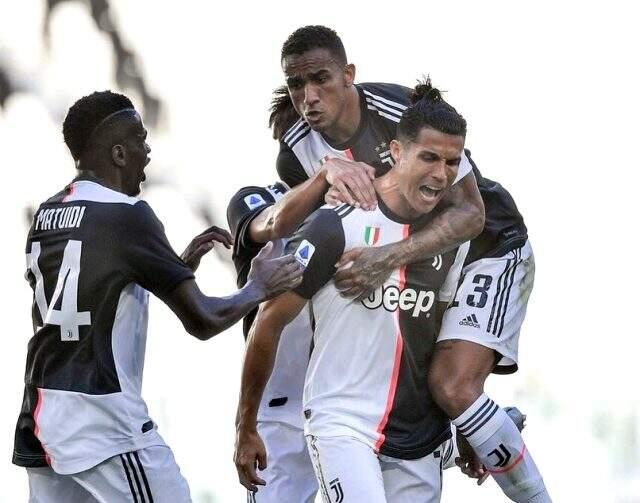 Cristiano Ronaldo, 1960/61 sezonundan beri Juventus'ta bir sezonda 25 gol atan ilk futbolcu oldu
