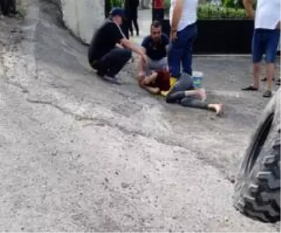 Düzce'de ATV takla attı: 3'ü çocuk 5 yaralı Düzce'de ATV takla attı: 3'ü çocuk 5 yaralı
