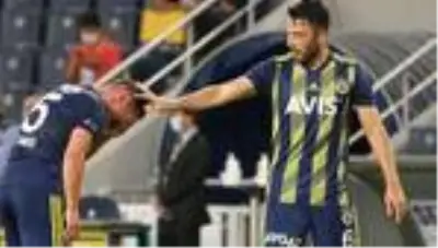 Fenerbahçe'de Tolgay Arslan yine 90 dakika sahada kalamadı!