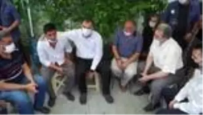 Havai fişek fabrikasındaki patlamada hayatını kaybeden Yılmaz'ın cenazesi defnedildi Havai fişek fabrikasındaki patlamada hayatını kaybeden Yılmaz'ın cenazesi defnedildi