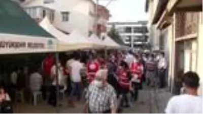 Havai fişek fabrikasındaki patlamada hayatını kaybeden Yılmaz'ın cenazesi defnedildi Havai fişek fabrikasındaki patlamada hayatını kaybeden Yılmaz'ın cenazesi defnedildi
