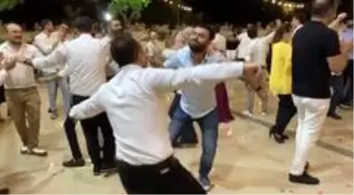 İstanbul'da düğün eğlencelerinde dehşete düşüren görüntüler İstanbul'da düğün eğlencelerinde dehşete düşüren görüntüler