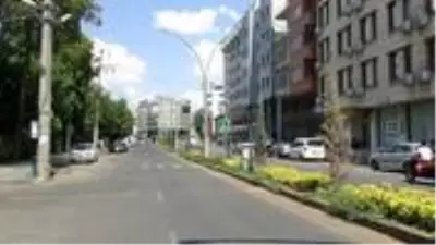 Koronanın yapamadığını sıcak havalar yaptı! Diyarbakır'da vatandaşlar eve kapandı Koronanın yapamadığını sıcak havalar yaptı! Diyarbakır'da vatandaşlar eve kapandı