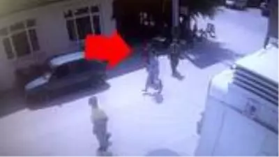 Patlama anında yaşananlar çevre mahallelerde bulunan güvenlik kameralarına yansıdı