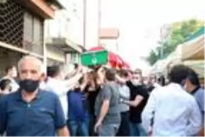 Patlamanın olduğu fabrika sahasında arama çalışmaları devam ediyor (7) Patlamanın olduğu fabrika sahasında arama çalışmaları devam ediyor (7)