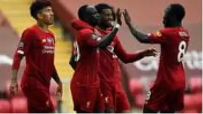 Şampiyon Liverpool evinde Aston Villa’yı 2-0 mağlup etti