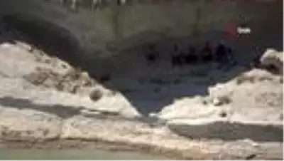 Serinlemek için baraj gölüne giren iki gençten biri boğuldu Serinlemek için baraj gölüne giren iki gençten biri boğuldu