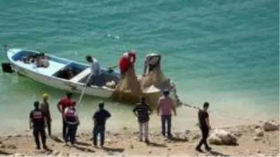 Son Dakika | Serinlemek için baraj gölüne giren iki gençten biri kayboldu Son Dakika | Serinlemek için baraj gölüne giren iki gençten biri kayboldu