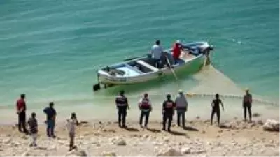 Son Dakika | Serinlemek için baraj gölüne giren iki gençten biri kayboldu Son Dakika | Serinlemek için baraj gölüne giren iki gençten biri kayboldu