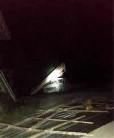 Şiddetli fırtına hasara neden oldu Şiddetli fırtına hasara neden oldu