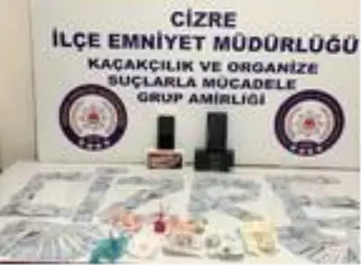 Şırnak'ta 'sahte para' operasyonu: 3 gözaltı Şırnak'ta 'sahte para' operasyonu: 3 gözaltı