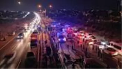 Son dakika: TEM Otoyolu'nda yolcu otobüsü devrildi: 1 ölü, 17 yaralı Son dakika: TEM Otoyolu'nda yolcu otobüsü devrildi: 1 ölü, 17 yaralı