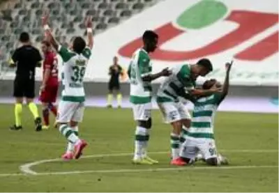 Timsah 1-0'a abone Timsah 1-0'a abone