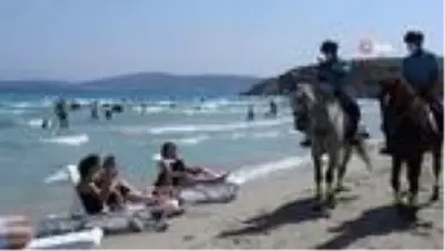 Ünlü tatil merkezinde Atlı Jandarma Timi göreve başladı Ünlü tatil merkezinde Atlı Jandarma Timi göreve başladı