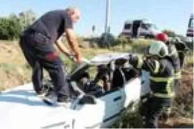 Aksaray'da kız istemeden dönen aile kaza yaptı: 1 ölü, 4 yaralı Aksaray'da kız istemeden dönen aile kaza yaptı: 1 ölü, 4 yaralı