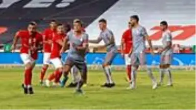 Antalyaspor'da Lukas Podolski 4 hafta forma giyemeyecek Antalyaspor'da Lukas Podolski 4 hafta forma giyemeyecek