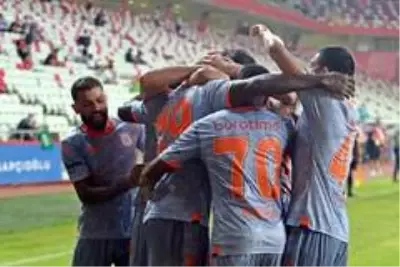 Başakşehir'in konuğu Denizlispor Başakşehir'in konuğu Denizlispor