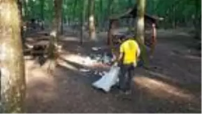BELGRAD ORMANI VE SAHİL ŞERİDİ ÇÖPLÜĞE DÖNDÜ; ORMANDAN İKİ GÜNDE 29 TON ÇÖP TOPLANDI BELGRAD ORMANI VE SAHİL ŞERİDİ ÇÖPLÜĞE DÖNDÜ; ORMANDAN İKİ GÜNDE 29 TON ÇÖP TOPLANDI