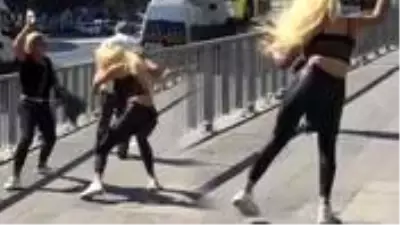 Dört kadın bir oldu, tartıştıkları adamı yol ortasında evire çevire dövdü Dört kadın bir oldu, tartıştıkları adamı yol ortasında evire çevire dövdü