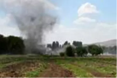 Elazığ'da 15 dönüm ekili buğday, yangında küle döndü Elazığ'da 15 dönüm ekili buğday, yangında küle döndü