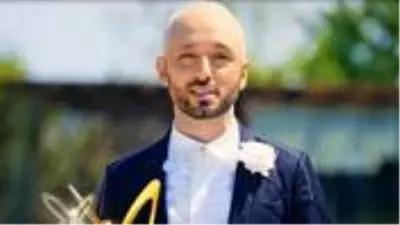 En İyi Erkek Şarkıcı ödülünü alan Mabel Matiz'in ödül konuşması eksik yayınlandı En İyi Erkek Şarkıcı ödülünü alan Mabel Matiz'in ödül konuşması eksik yayınlandı