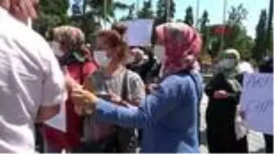ESENYURT BELEDİYESİ ÖNÜNDE PAZARCI GERİLİMİ