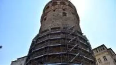 Galata Kulesi’ndeki restorasyon kuş yuvaları nedeniyle ertelendi