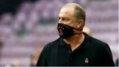 Galatasaray Teknik Direktörü Fatih Terim: 'Bizi affetsinler' Galatasaray Teknik Direktörü Fatih Terim: 'Bizi affetsinler'