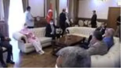 Gençlik ve Spor Bakanı Kasapoğlu, Malatya'da ziyaretlerde bulundu