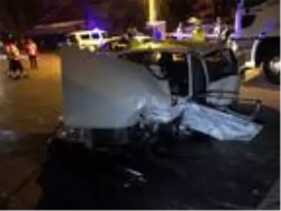 Hatalı sollama zincirleme kazaya neden oldu: 1 ölü, 5 yaralı