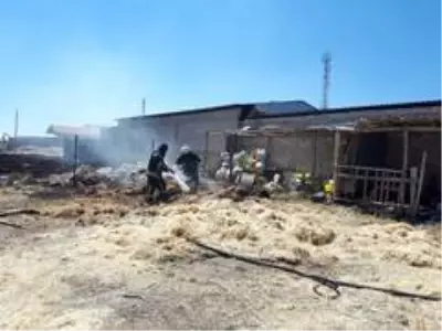 Karaman'da saman balyalarında yangın büyümeden söndürüldü Karaman'da saman balyalarında yangın büyümeden söndürüldü