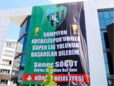 Son Dakika: Körfez yeşil-siyaha büründü