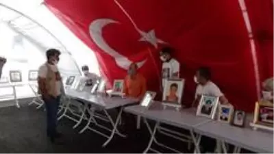 Pandemi sürecinde Diyarbakır annelerine ilk ziyaret Ergenekon Ocaklarından Pandemi sürecinde Diyarbakır annelerine ilk ziyaret Ergenekon Ocaklarından