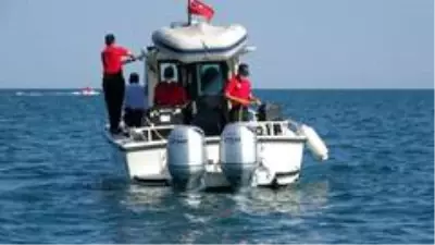 Van Gölü'ndeki batık göçmen teknesi ROW cihazıyla aranıyor Van Gölü'ndeki batık göçmen teknesi ROW cihazıyla aranıyor