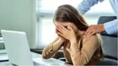 Yargıtay'dan, müdürün kadın memuru elle tacizinin 'babacan tavır' olarak görüldüğü iddialarına yanıt Yargıtay'dan, müdürün kadın memuru elle tacizinin 'babacan tavır' olarak görüldüğü iddialarına yanıt