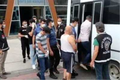 4 ilde çok sayıda firmayı dolandıran sahte nakliye çetesi çökertildi