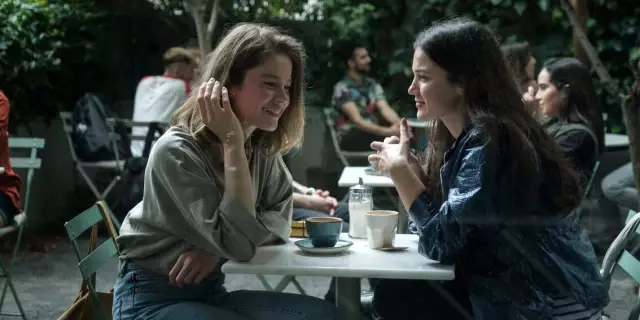 7YÜZ'ün yeni hikayesi: Burcu Biricik, Pınar Deniz ve Aras Aydın'ı buluşturdu 7YÜZ'ün yeni hikayesi: Burcu Biricik, Pınar Deniz ve Aras Aydın'ı buluşturdu