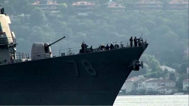 ABD savaş gemisi 'USS Porter' İstanbul Boğazı'ndan geçti ABD savaş gemisi 'USS Porter' İstanbul Boğazı'ndan geçti
