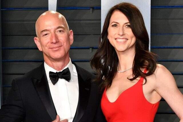 Amazon'un kurucusu Jeff Bezos servetini bir günde 9,2 milyar dolar artırdı Amazon'un kurucusu Jeff Bezos servetini bir günde 9,2 milyar dolar artırdı