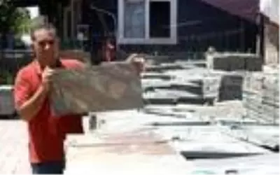 Antalyalı taş üreticisi, yılda 10 bin metrekare ihracat yaparak 1 milyon TL kazanıyor Antalyalı taş üreticisi, yılda 10 bin metrekare ihracat yaparak 1 milyon TL kazanıyor