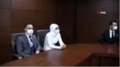 Son dakika haberi... Aynı anda evlenen kardeşler, birbirlerinin şahidi oldu Son dakika haberi... Aynı anda evlenen kardeşler, birbirlerinin şahidi oldu